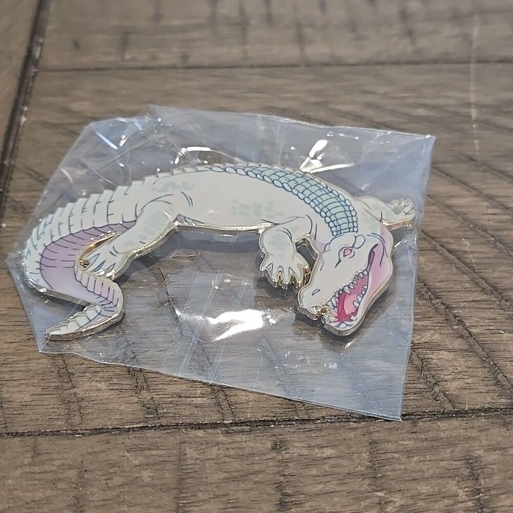 Lackadaisy Backerkit Gator Exclusive Enamel Pin Iron Circus Animation